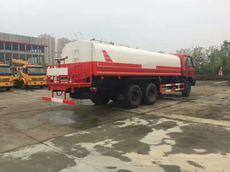 東風老款后雙橋20噸灑水車 東風老款后雙橋20噸灑水車