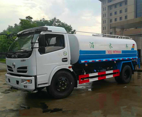 東風(fēng)長沙灑水車銷售中心 東風(fēng)長沙灑水車銷售中心