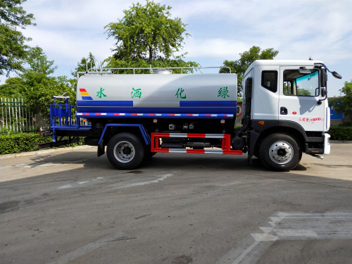 �|�L��ˮ܇�DƬ