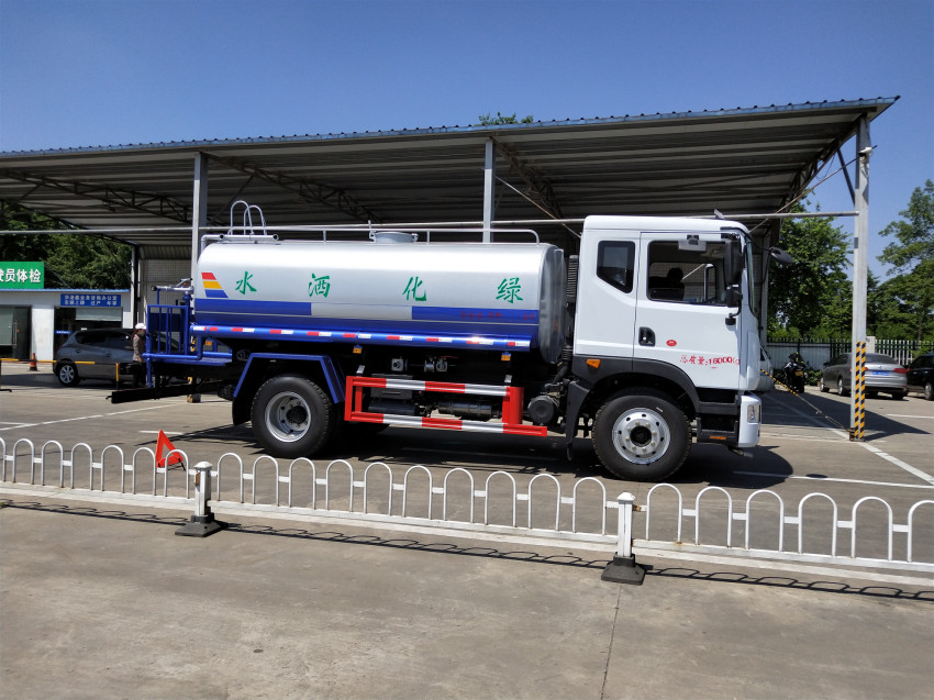 灑水車購(gòu)買 灑水車購(gòu)買