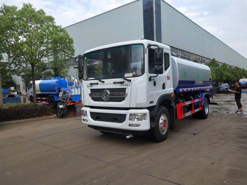 霧泡灑水車 霧泡灑水車