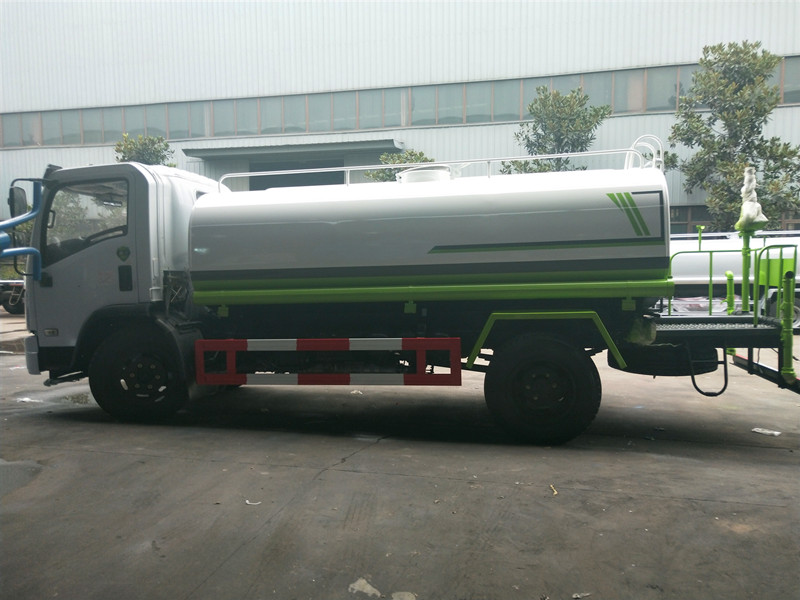 東風多利卡灑水車 東風多利卡灑水車