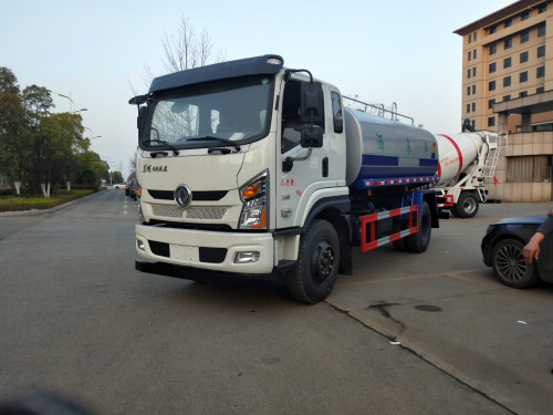 新款D1大馬力12噸灑水車全新量產(chǎn) 大促銷 新款D1大馬力12噸灑水車全新量產(chǎn) 大促銷