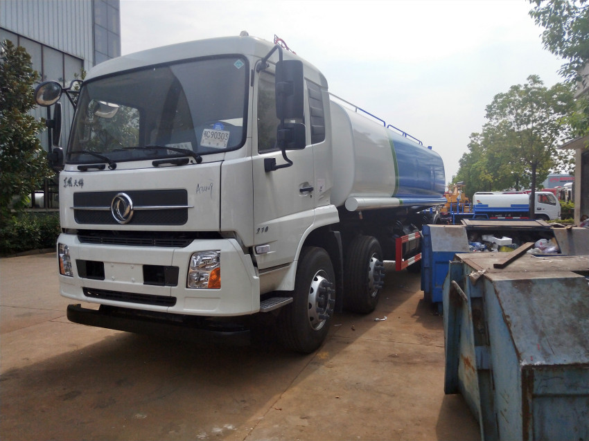 東風(fēng)天錦灑水車14噸多少錢一輛 東風(fēng)天錦灑水車14噸多少錢一輛