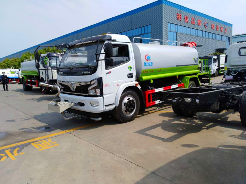 5噸灑水車價格及配置介紹-東風5噸灑水車價格-程力集團 5噸灑水車價格及配置介紹-東風5噸灑水車價格-程力集團