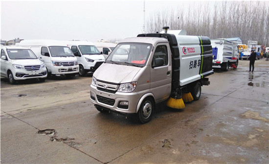 L(zhng)·܇(ch)2·܇(ch)r(ji)-С͒·܇(ch)SֱN(xio)