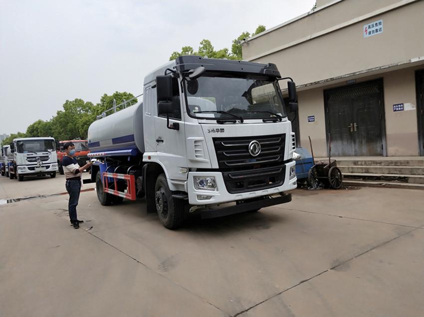 成都市灑水車銷售-成都市灑水車價格-成都市灑水車生產廠家-湖北程力 成都市灑水車銷售-成都市灑水車價格-成都市灑水車生產廠家-湖北程力