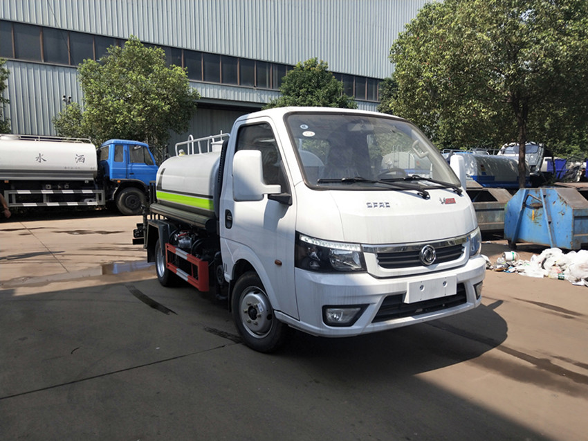 廠區(qū)用小型灑水車多少錢-多功能灑水車價格-程力灑水車生產(chǎn)廠家 廠區(qū)用小型灑水車多少錢-多功能灑水車價格-程力灑水車生產(chǎn)廠家