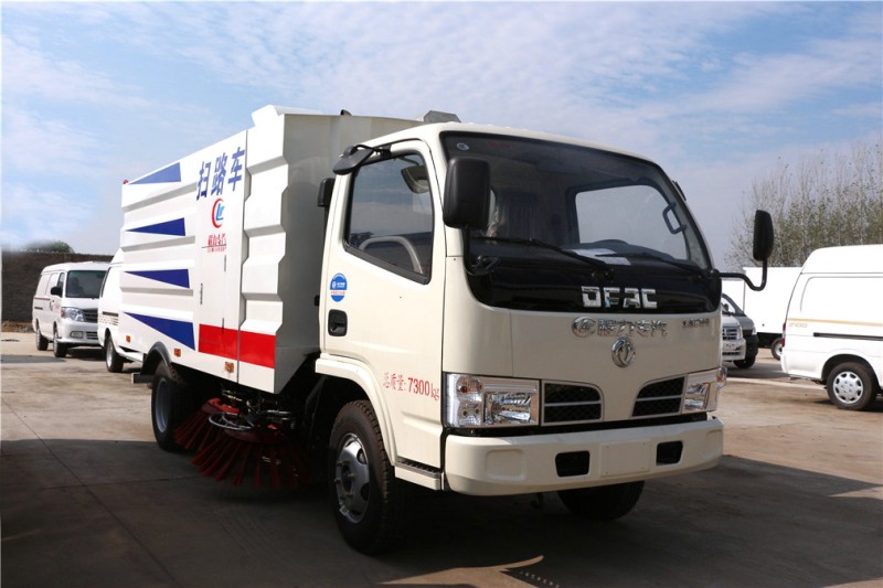 掃路車掃刷磨損嚴重的主要原因和多久更換一次-程力掃路車生產廠家 掃路車掃刷磨損嚴重的主要原因和多久更換一次-程力掃路車生產廠家