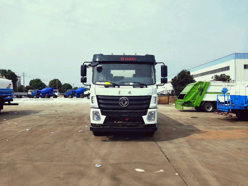 東風(fēng)D17后雙橋?yàn)⑺?東風(fēng)20噸灑水車多少錢一臺(tái)-程力盈通 東風(fēng)D17后雙橋?yàn)⑺?東風(fēng)20噸灑水車多少錢一臺(tái)-程力盈通