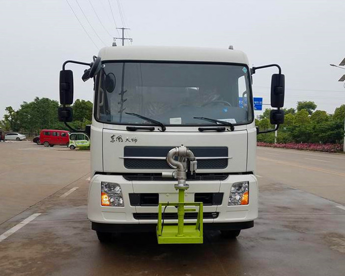 環(huán)衛(wèi)灑水車發(fā)動機故障怎么辦 程力灑水車廠家教您快速排 環(huán)衛(wèi)灑水車發(fā)動機故障怎么辦 程力灑水車廠家教您快速排