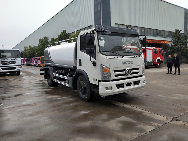 程力9.2噸灑水車(chē)價(jià)格報(bào)價(jià)-東風(fēng)8噸灑水車(chē)生產(chǎn)廠(chǎng)家-程力集團(tuán) 程力9.2噸灑水車(chē)價(jià)格報(bào)價(jià)-東風(fēng)8噸灑水車(chē)生產(chǎn)廠(chǎng)家-程力集團(tuán)