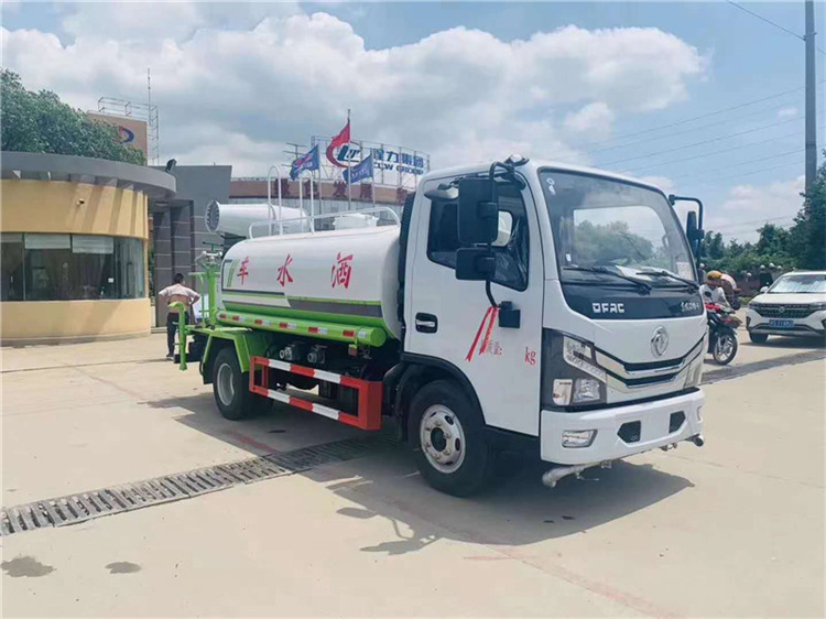 5噸灑水車(chē)廠(chǎng)家直銷(xiāo)-5噸灑水車(chē)-5噸灑水車(chē)價(jià)格報(bào)價(jià)-程力集團(tuán) 5噸灑水車(chē)廠(chǎng)家直銷(xiāo)-5噸灑水車(chē)-5噸灑水車(chē)價(jià)格報(bào)價(jià)-程力集團(tuán)