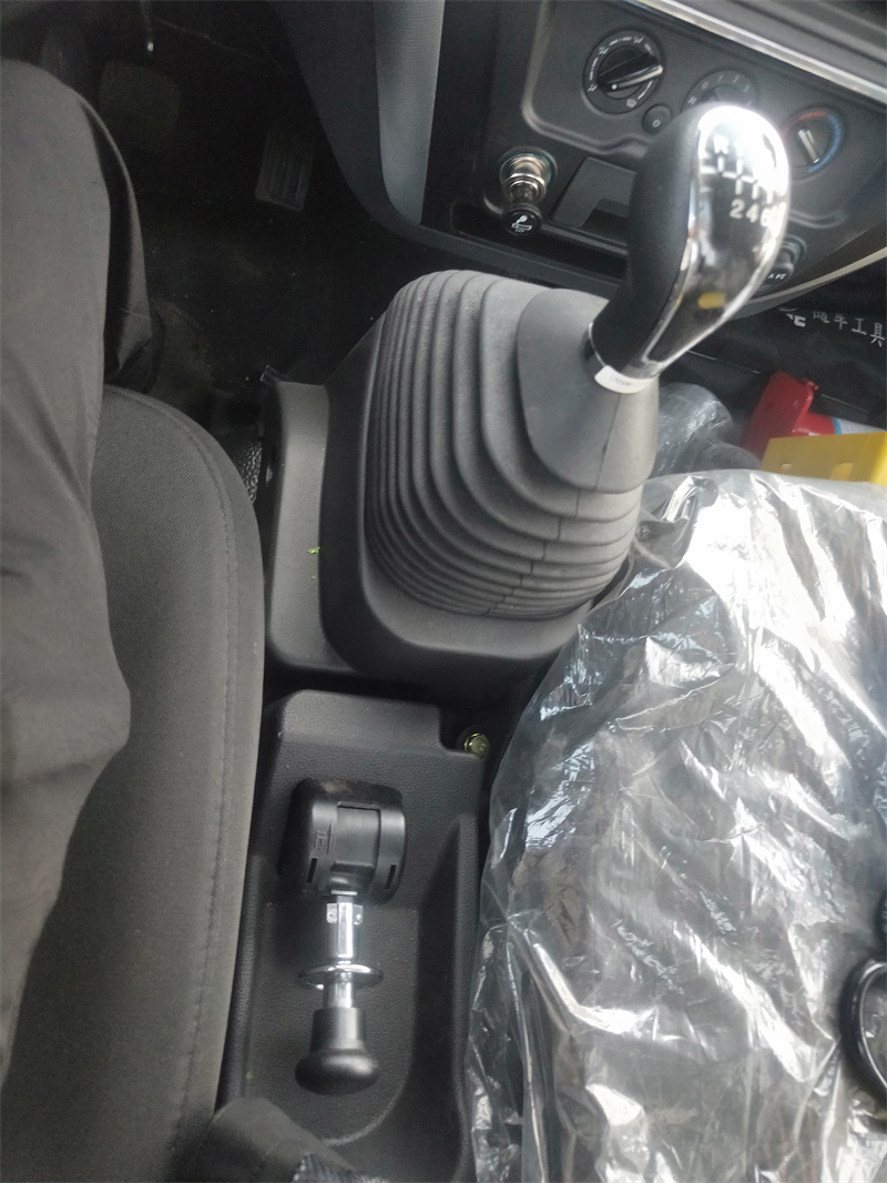 5方灑水車(chē) 5方灑水車(chē)