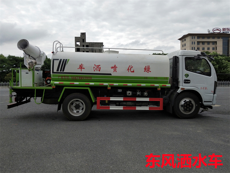 東風(fēng)8噸灑水車(chē) 東風(fēng)8噸灑水車(chē)