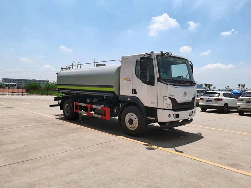 東風(fēng)柳汽12噸灑水車-灑水車-程力威牌CLW5180GPSHDL型綠化噴灑車生產(chǎn)廠家 東風(fēng)柳汽12噸灑水車-灑水車-程力威牌CLW5180GPSHDL型綠化噴灑車生產(chǎn)廠家