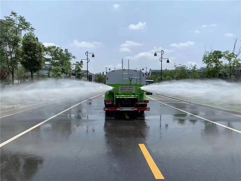 灑水車12方價格多少-東風(fēng)灑水車12方價格多少-湖北程力 灑水車12方價格多少-東風(fēng)灑水車12方價格多少-湖北程力