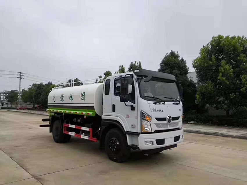 道路灑水車(chē) 道路灑水車(chē)