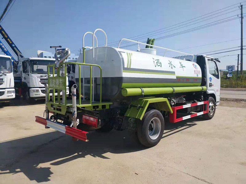 國(guó)六灑水車 國(guó)六灑水車