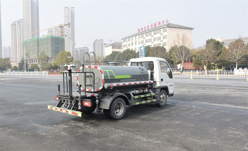 工地專用小型灑水車 工地專用小型灑水車