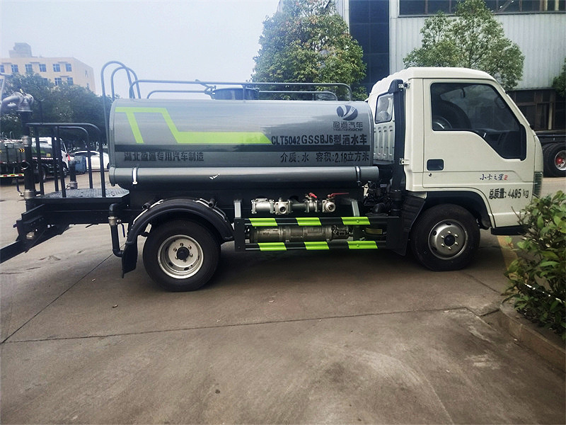 小型灑水車(chē) 小型灑水車(chē)