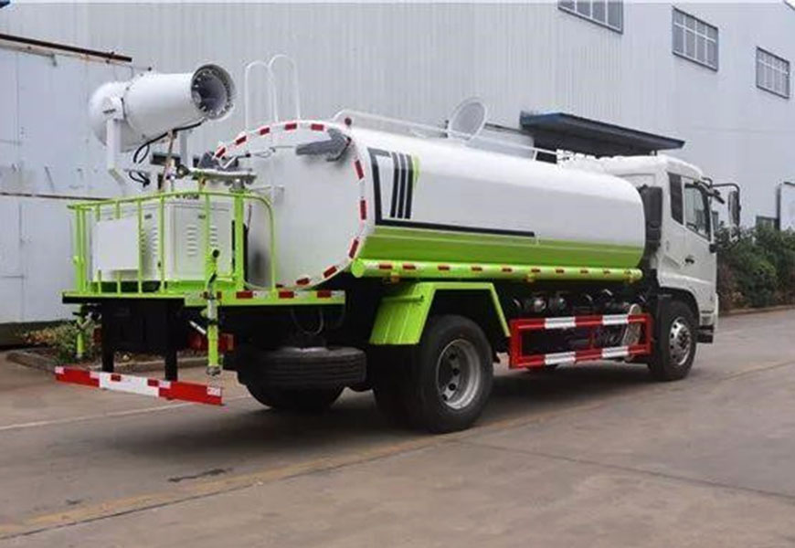 多功能灑水車 多功能灑水車