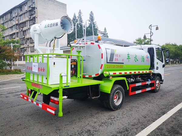 東風(fēng)多利卡5方灑水車