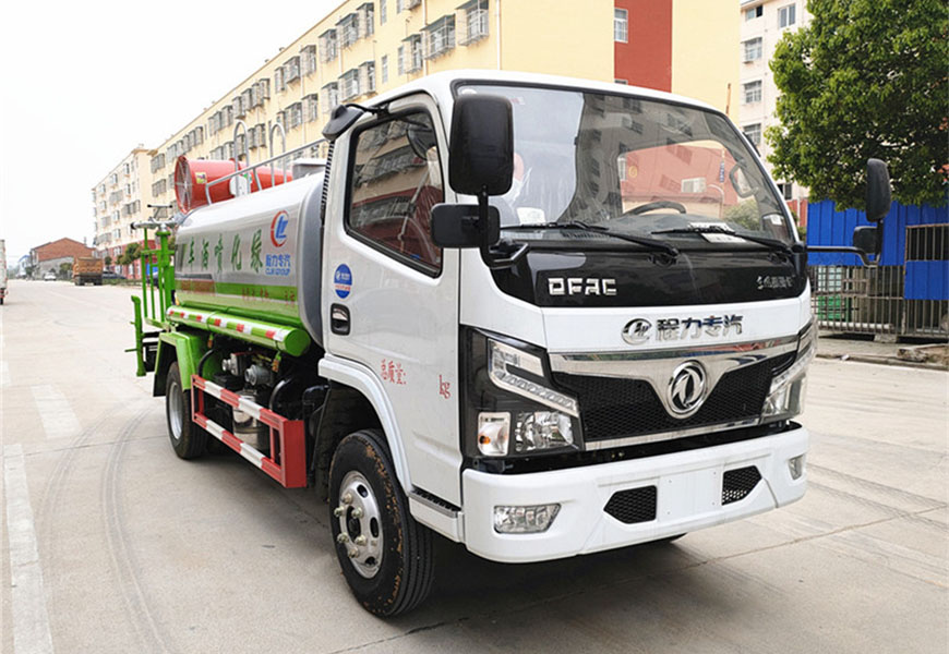 東風(fēng)福瑞卡5方灑水車圖片